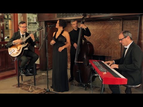 Quartet Swing &quot;Fly Me to the moon&quot; Animation Cocktail de Mariage Chant/Guitare/Piano/contrebasse